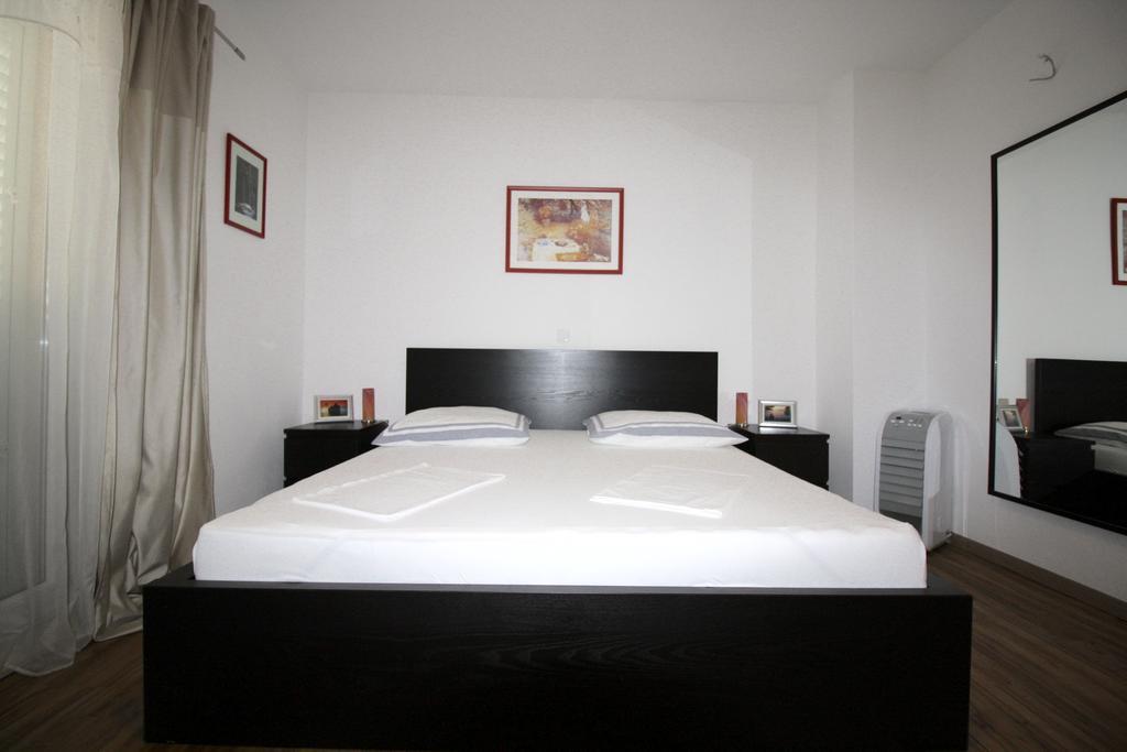 Apartment Dalmatien Traumhaus Makarska Esterno foto