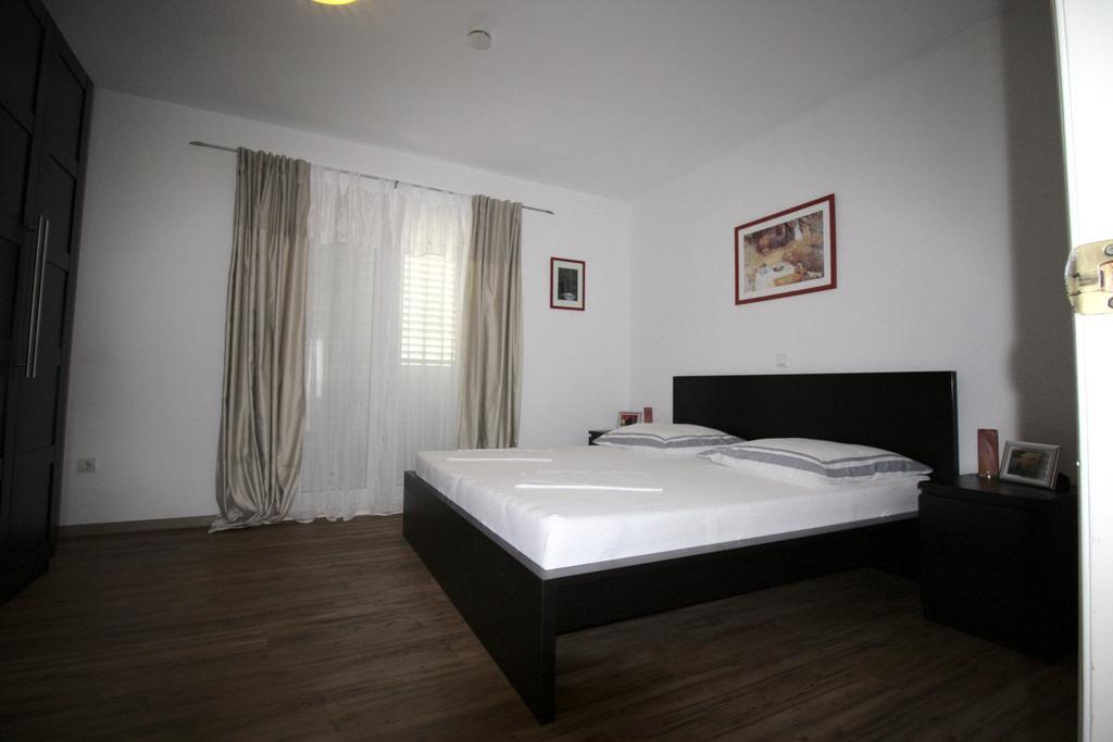 Apartment Dalmatien Traumhaus Makarska Esterno foto