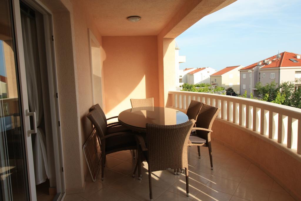 Apartment Dalmatien Traumhaus Makarska Esterno foto